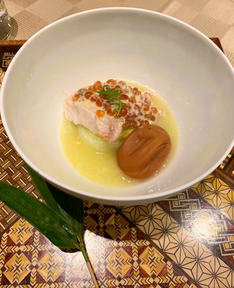  【THE HIRAMATSU HOTELS & RESORTS 仙石原】魚料理：カブｘソテー